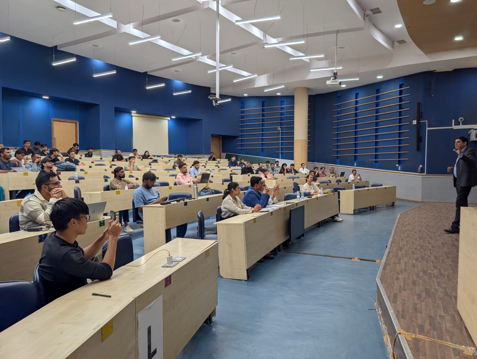 Summit programme and sessions